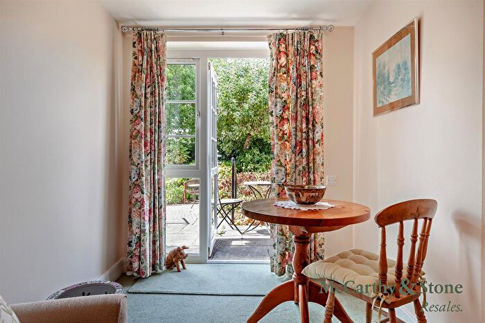 1 Bedroom Flat For Sale In Stewart Court, High Street, Epping, Essex, CM16