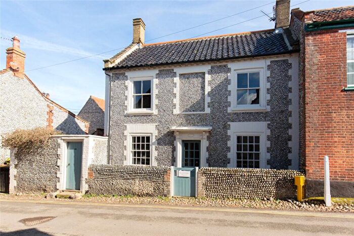4 Bedroom Semi-Detached House For Sale In High Street, Blakeney, Holt, Norfolk, NR25