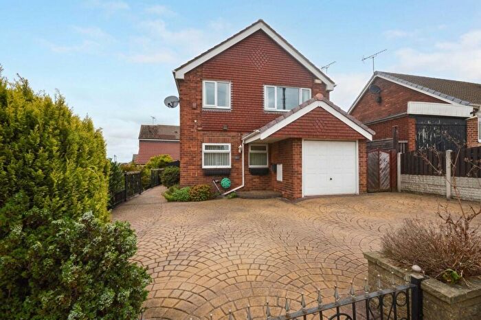 3 Bedroom Detached House For Sale In Fellowsfield Way, Kimberworth, Rotherham, S61