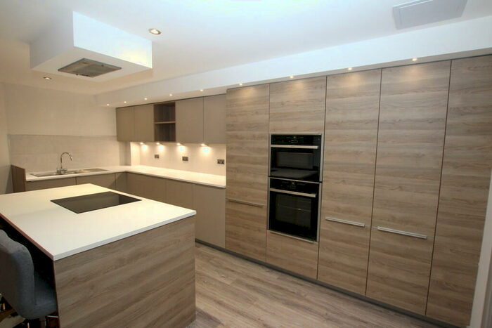 2 Bedroom Apartment To Rent In Barrack Lane, Nottingham, NG7