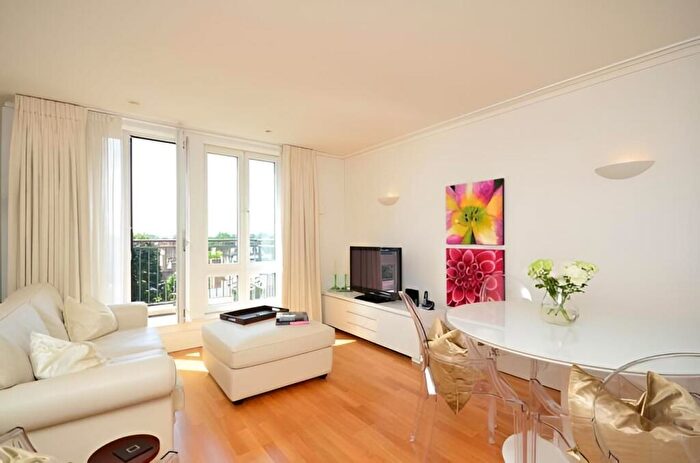 1 Bedroom Flat To Rent In Coleridge Gardens, Chelsea, SW10