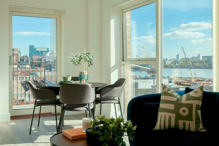 2 Bedroom Flat To Rent In Thames Road, London, E16