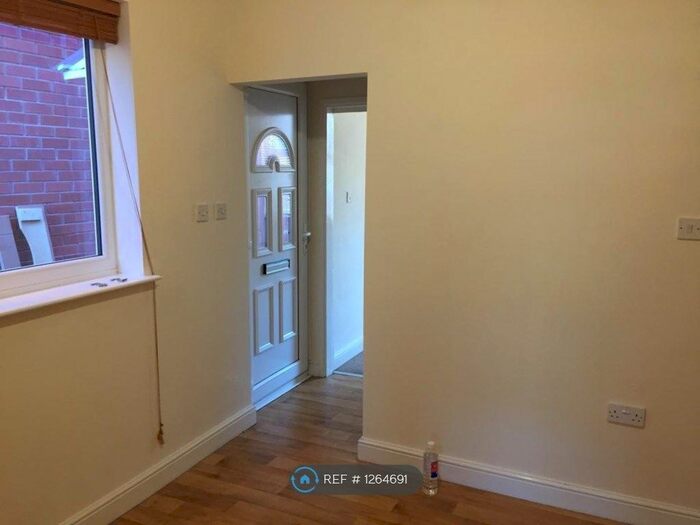 2 Bedroom End Of Terrace House To Rent In Diglis Road, Worcester WR5