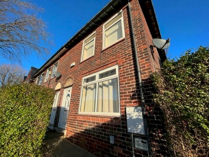 2 Bedroom Semi-Detached House To Rent In Stubbin Lane, Firth Park, S5