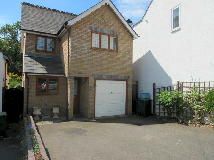 3 Bedroom Detached House To Rent In Princes Rd, Buckhurst Hill, IG9