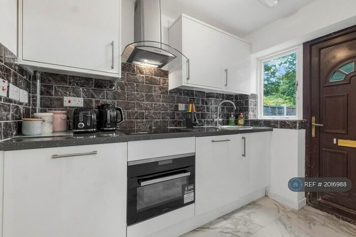 Studio To Rent In Wilkinson Croft, Birmingham, B8