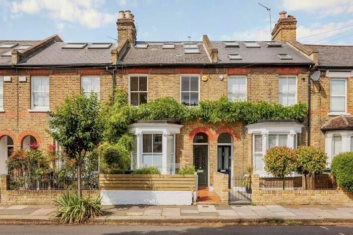 3 Bedroom Terraced House To Rent In Duke Road, London, W4