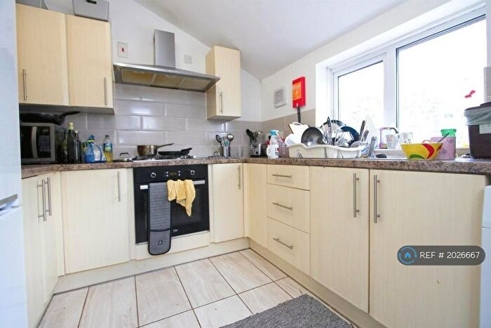 5 Bedroom Terraced House To Rent In Tewkesbury Street, Cardiff, CF24