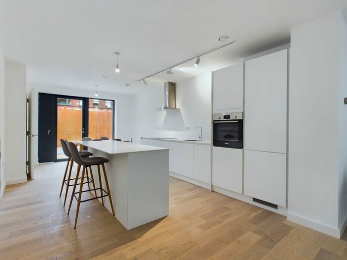 4 Bedroom Town House To Rent In Cotton Street, Kelham Central, S3