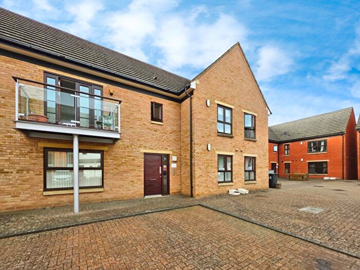 2 Bedroom Flat For Sale In Far End, Northampton, NN5