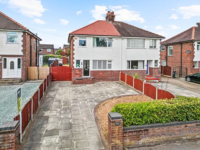 3 Bedroom Semi Detached House For Sale In London Road, Stretton, WA4