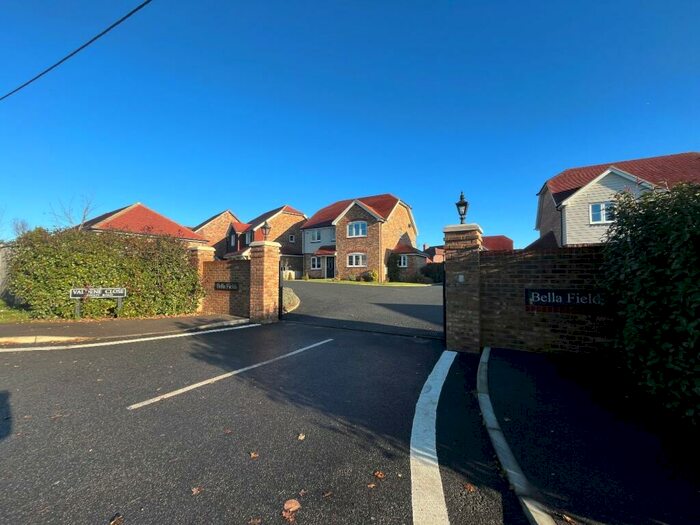 4 Bedroom Detached House To Rent In Valdene Close, Sutton Valence, ME17