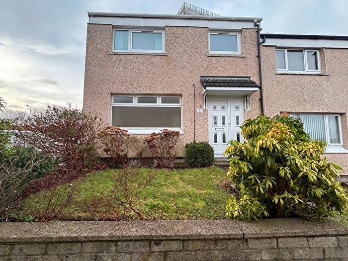 3 Bedroom Semi-Detached House To Rent In Hamlet, East Kilbride, Glasgow, G74