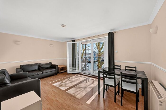 2 Bedroom Flat To Rent In Rope Street, Surrey Quays, SE16