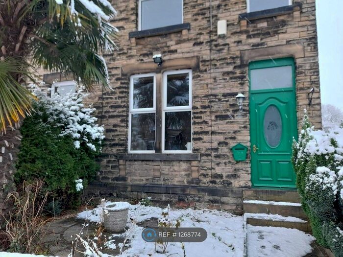 3 Bedroom Semi-Detached House To Rent In Vernon Road, Heckmondwike WF16