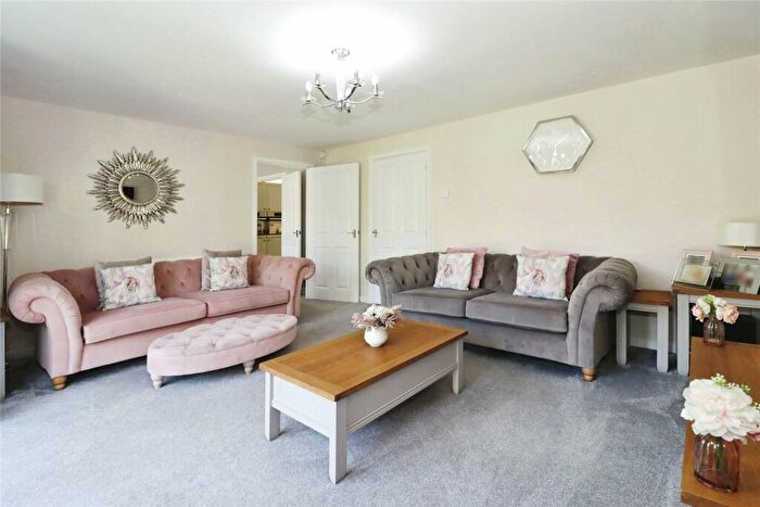4 Bedroom Detached House For Sale In Viola Way, Lyde Green, Bristol, BS16