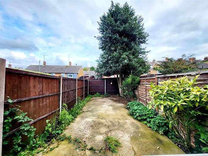 2 Bedroom End Of Terrace House To Rent In Catherine Street, Rochester, ME1