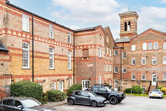 1 Bedroom Flat For Sale In Southdowns Park, Haywards Heath, RH16