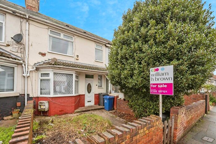 3 Bedroom Terraced House For Sale In Church Road, Edlington, Doncaster, DN12