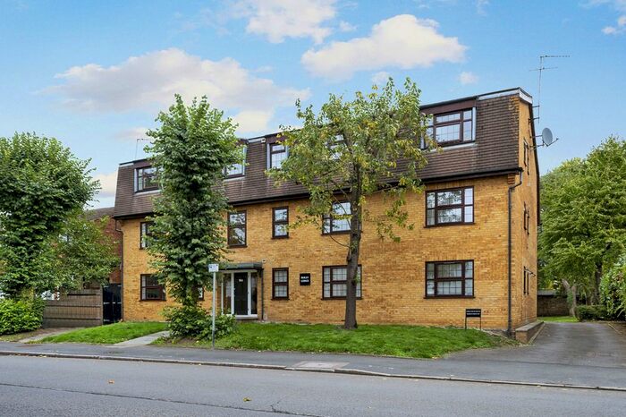 Studio To Rent In Coombe Lane, London, SW20