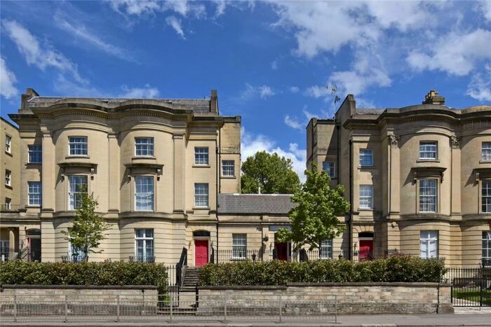 Apartment To Rent In Kings Road, Reading, RG1