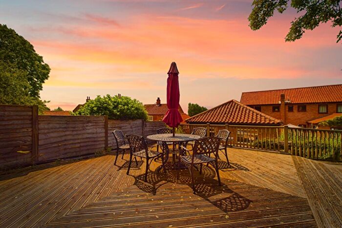 4 Bedroom Detached House For Sale In Main Street, Horkstow, North Lincolnshire, DN18