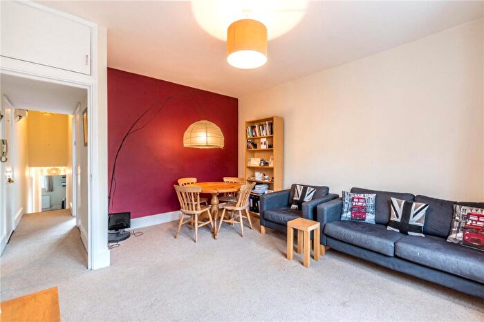 2 Bedroom Apartment To Rent In East Dulwich Road, East Dulwich, London, SE22