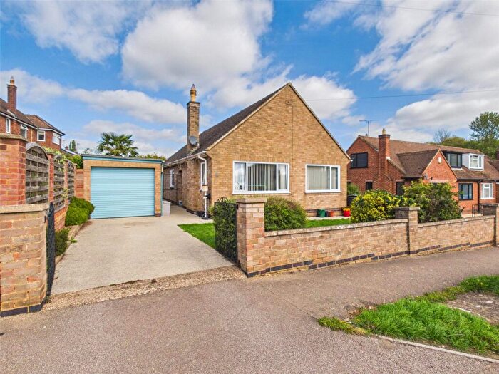 3 Bedroom Bungalow To Rent In Ise Road, Kettering, Northamptonshire, NN15