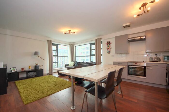 2 Bedroom Flat To Rent In High Street, London, E15