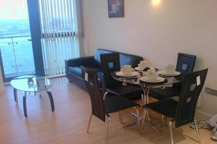1 Bedroom Flat To Rent In Tempus Tower, Manchester, M3