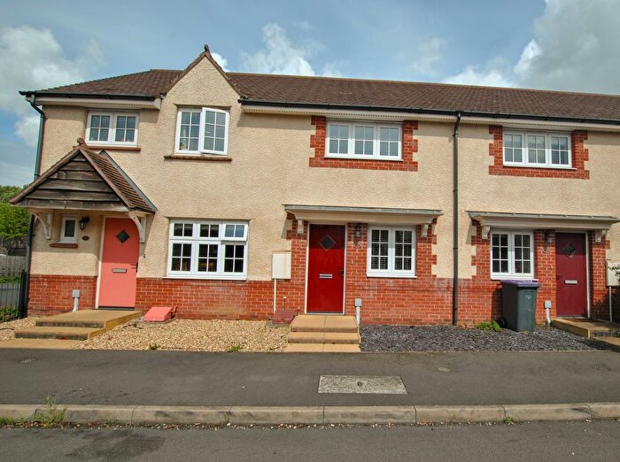 2 Bedroom Terraced House For Sale In Oxmoor Avenue, Hadley, Telford, TF1