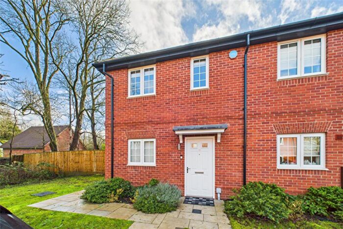 2 Bedroom End Of Terrace House For Sale In Hinman Copse, Binfield, Bracknell, Berkshire, RG42