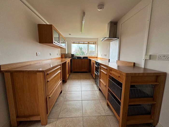 2 Bedroom Flat To Rent In Ffordd Yr Efail, Llangefni, LL77