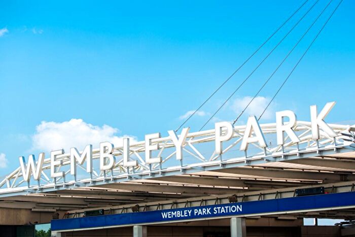 1 Bedroom Apartment For Sale In Brook Avenue, Wembley, HA9