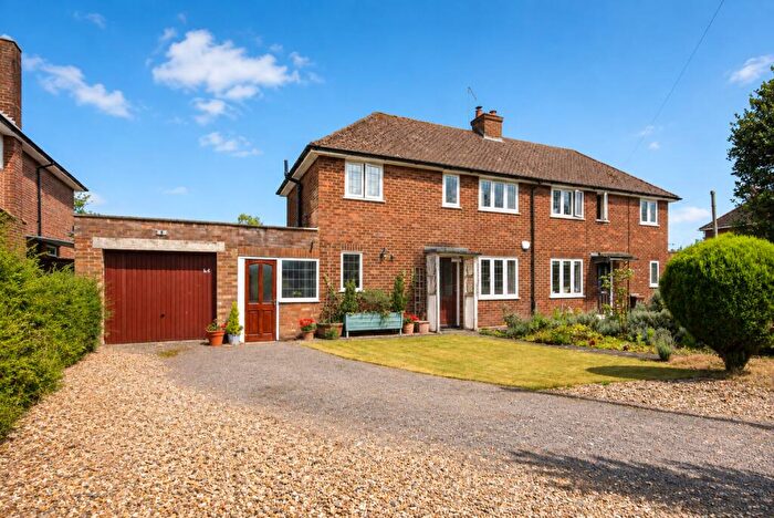 2 Bedroom Semi-Detached House For Sale In Marshalls Heath Lane, Wheathampstead, St. Albans, Hertfordshire, AL4