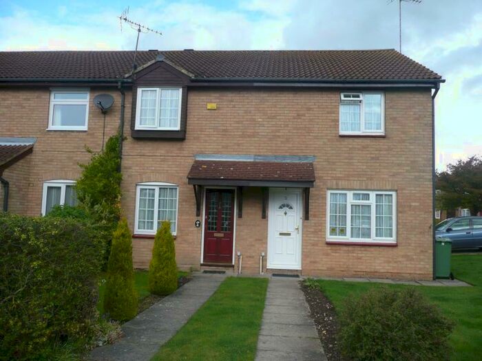 2 Bedroom House To Rent In Gainsborough Drive, Houghton Regis, Dunstable, Bedfordshire, LU5