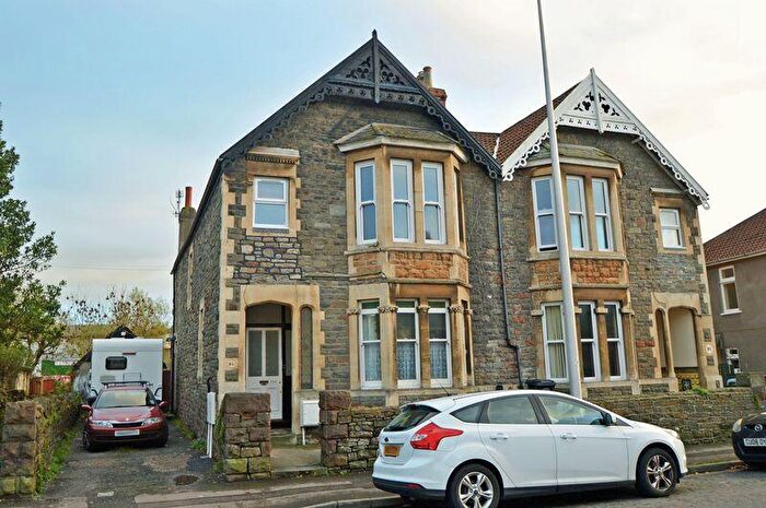 2 Bedroom Flat To Rent In Old Street, Clevedon, BS21