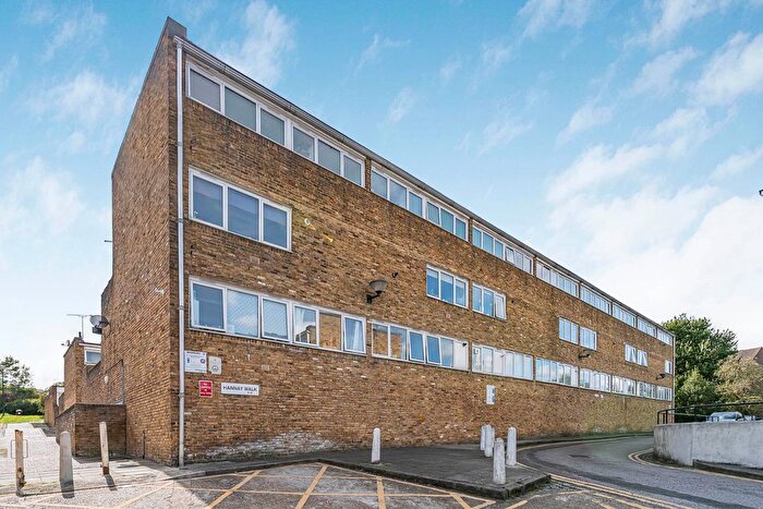 2 Bedroom Flat For Sale In Hannay Walk, London, SW16