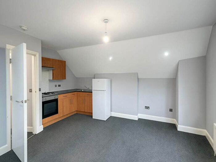 1 Bedroom Flat To Rent In Bromley Road, Catford, London, SE6