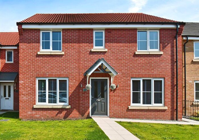 4 Bedroom Detached House For Sale In Grosvenor Road, Kingswood, Hull, HU7