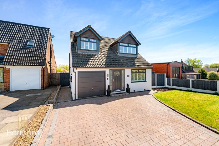 3 Bedroom Detached House For Sale In Rutherford Drive, Bolton, Lancashire, BL5