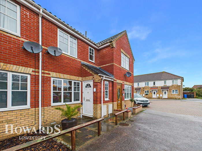 2 Bedroom Terraced House For Sale In Hague Close, Lowestoft, NR33