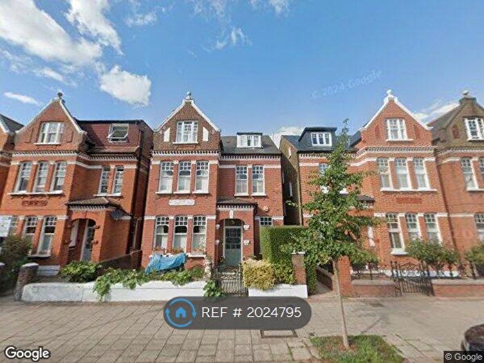 2 Bedroom Flat To Rent In Ritherdon Road, London, SW17