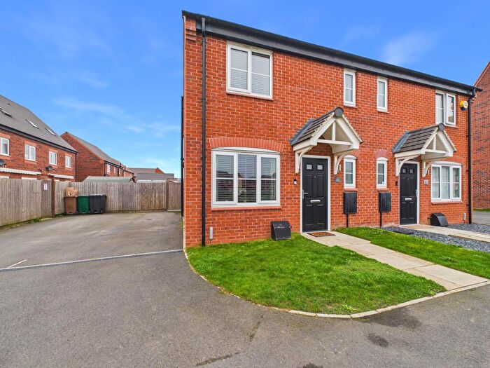 3 Bedroom Semi-Detached House For Sale In Featherstone Road, Boulton Moor, DE24