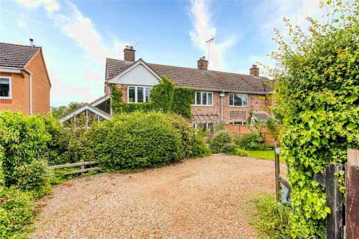 3 Bedroom Semi-Detached House For Sale In Causin Way, Lower Benefield, Northamptonshire, PE8