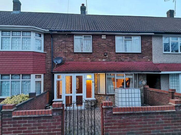 3 Bedroom Terraced House To Rent In Mungo Park Road, Rainham, RM13