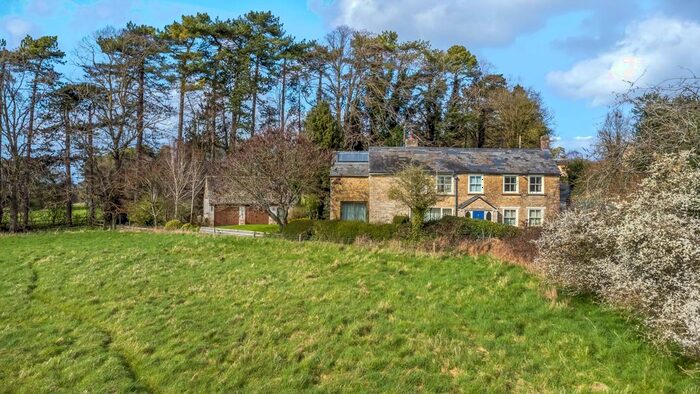 4 Bedroom Detached House For Sale In Fawler Road, Charlbury, Chipping Norton, Oxfordshire, OX7