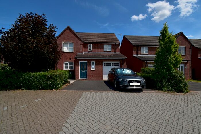 4 Bedroom Semi-Detached House To Rent In Hartshorne Road, Bishops Itchington, CV47