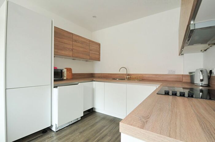 4 Bedroom Town House To Rent In Anvil Place, Manchester, M15