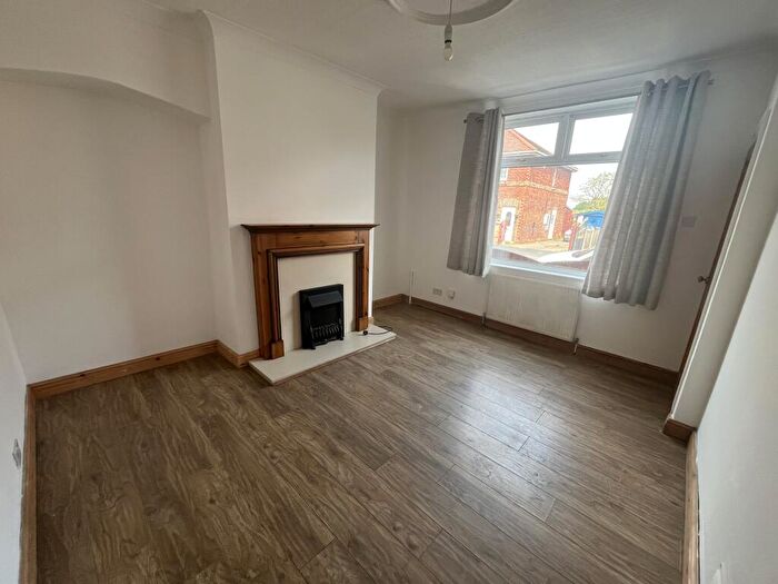 2 Bedroom House To Rent In Sunnymede Terrace, Askern, DN6